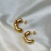 Chloe Pearl Earrings - Image 2