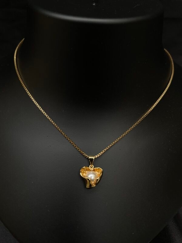 Heart Stone Chain Pendant